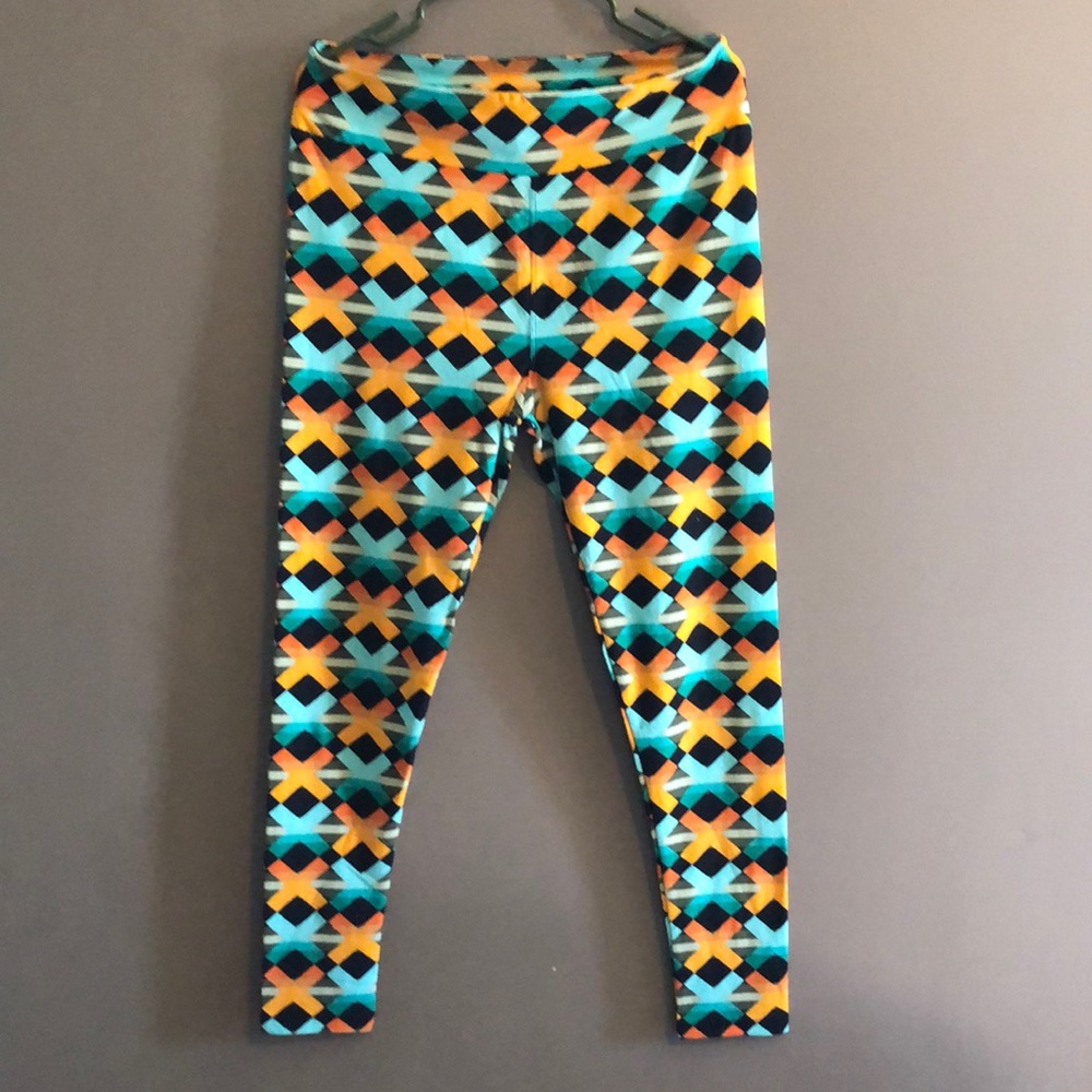 LuLa Roe leggings tall & curvy